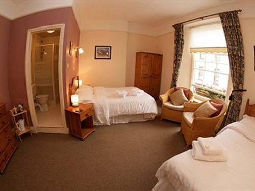 The Seale Arms Hotel Dartmouth Exterior photo